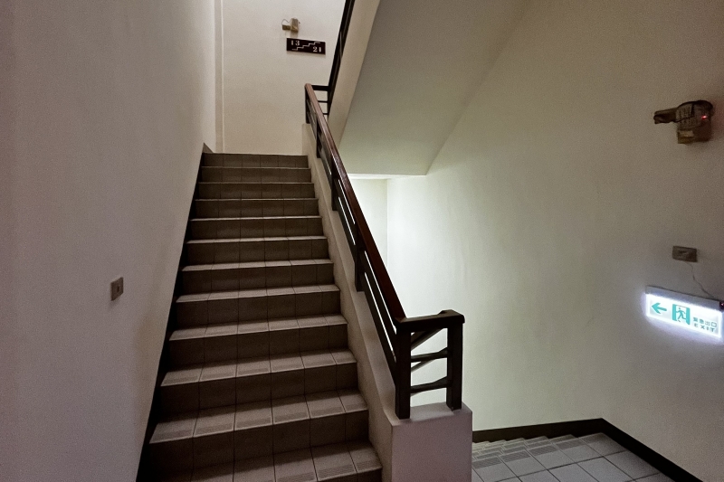 圖片：樓梯間